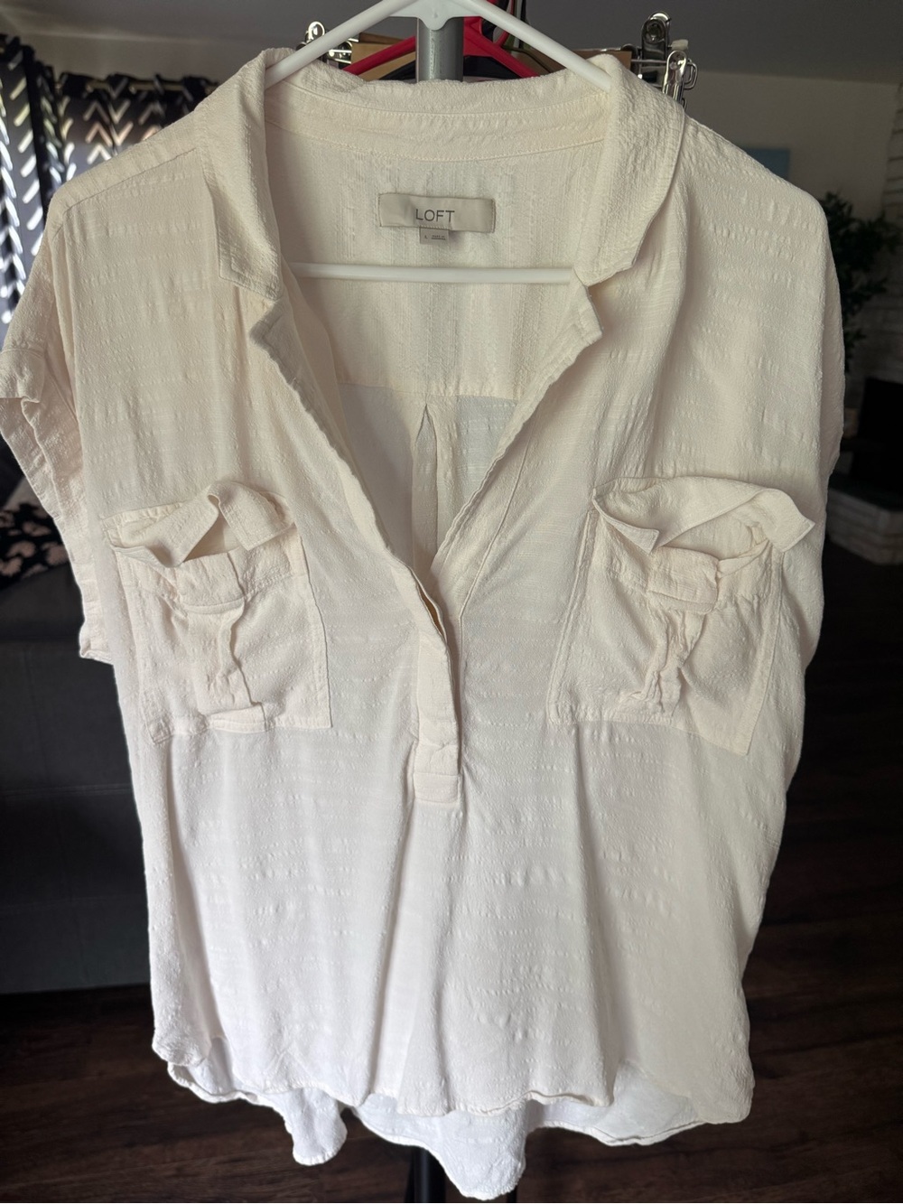 LOFT Ivory Textured Split V-Neck Short Sleeve Blouse
